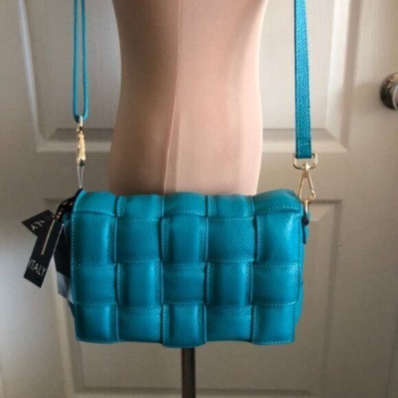 Chiara Ferretti Quilted Italy Leather Flap Over Woven Crossbody Blue Handbag - Picture 4 of 10